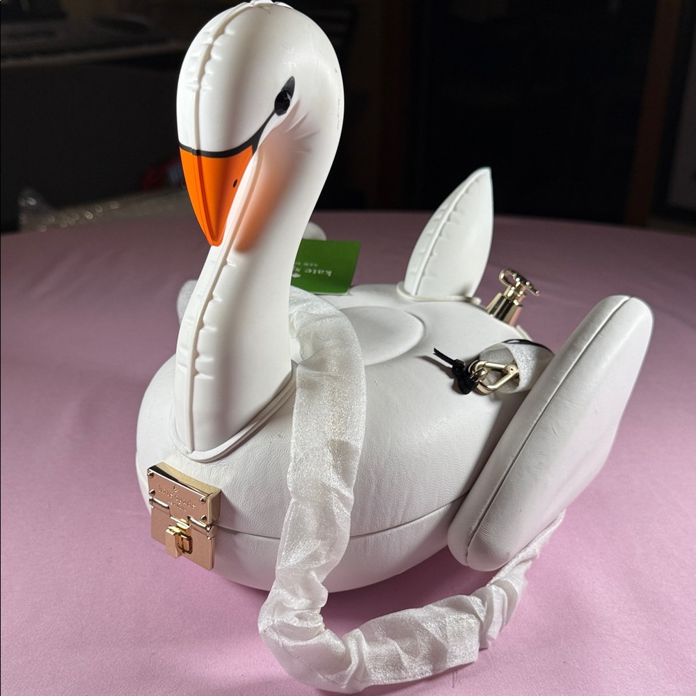 NWT Kate Spade White Swan Clutch